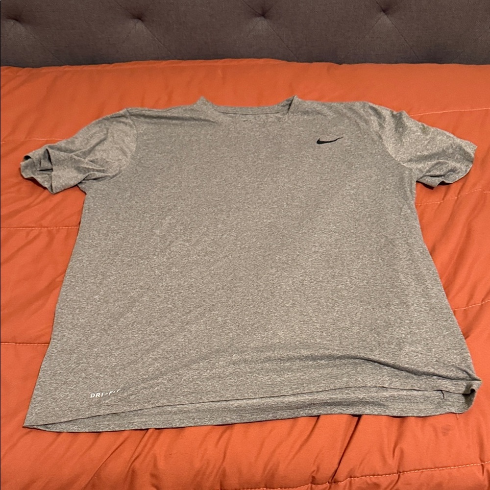 Nike Men's Gray Heather Dri-FIT Short Sleeve Tee